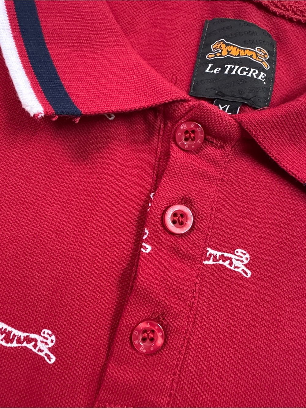 Le Tigre Red Polo with Embroidered Tiger and Contrast Collar - Picture 6 of 9